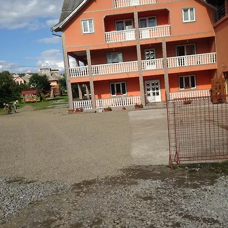 Casa de hóspedes Colt De Rai 3*