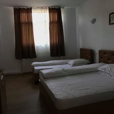 Casa de hóspedes Colt De Rai 3*