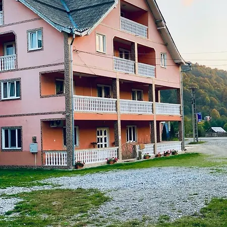 Colt De Rai Casa de hóspedes Săcel